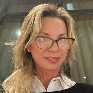 Meet your Posher, Karina